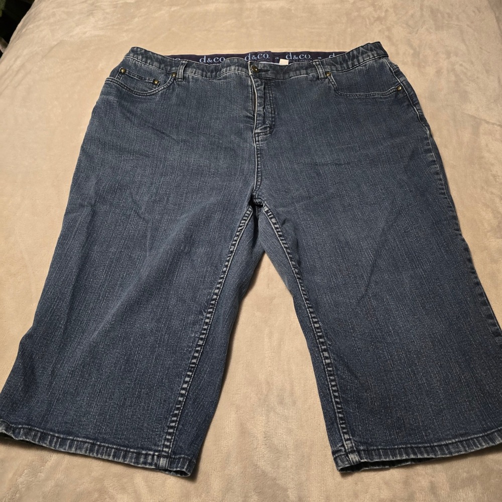 Denim & Co Women 22W Blue Jean Capri Shorts Mid Wash Stretch 5-Pocket Denim